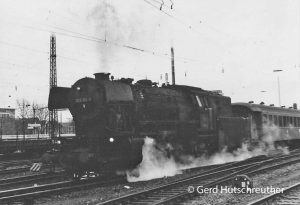 23 103-5 vor dem P 2476 nach Trier, Koblenz Hbf verlassend 