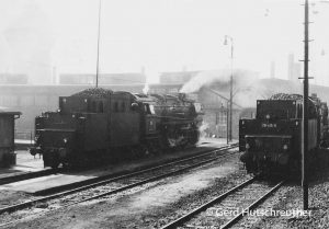 044 480-3 + 051 415-8 im Bw Crailsheim