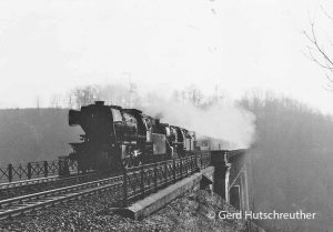 023 021 + 051 441 vor Dg 6746 bei Schwäbisch Halll